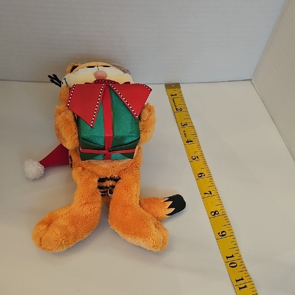 Ty Garfield Plush- Holiday - Picture 11 of 11